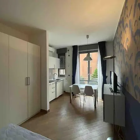 Apartment Bijou In Marghera District Milan
